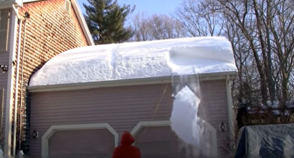 Remove snow from roof with wire